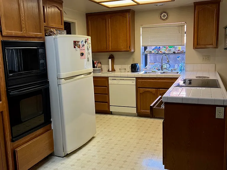 3633 Pebble Pl — Photo 3