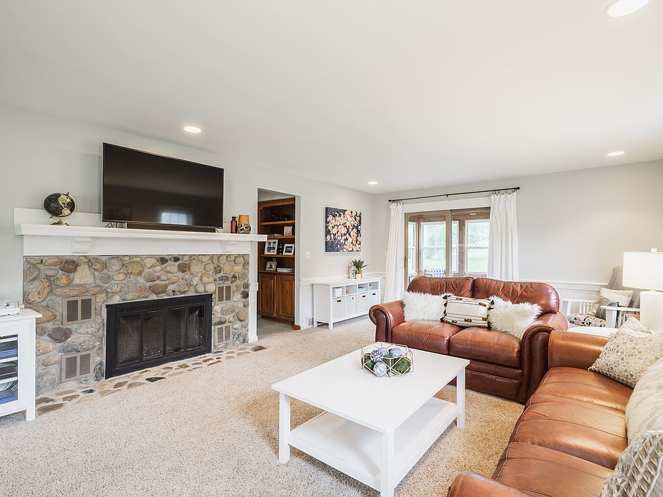 1st image of 3009 Mesa Verde Dr