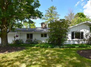 24617 Hazelmere Rd, Beachwood, OH 44122