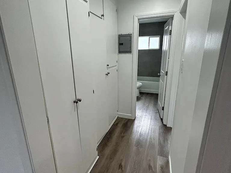 4800 August St #11 — Photo 6