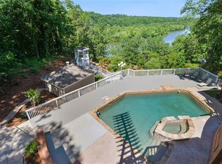 9485 Huntcliff Trce, Sandy Springs, GA 30350