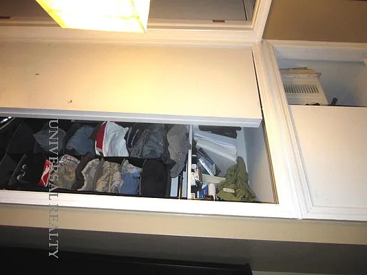 Rented by Universal Realty Group | media 36