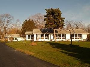 1st image of 12808 Cayuga Dr