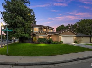 9503 Ravenrock Dr, Bakersfield, CA 93312