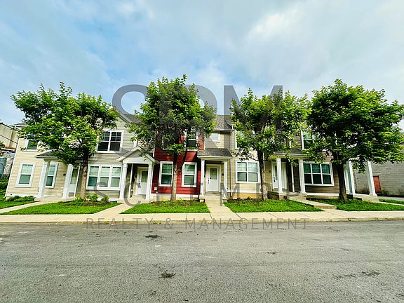 2nd image of 102 Weist Pl #110