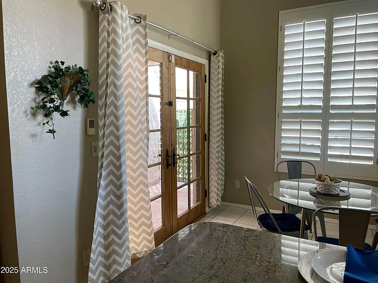 5521 E Paradise Dr — Photo 20