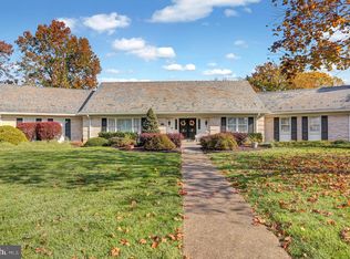 3243 Westview Dr, Reading, PA 19605