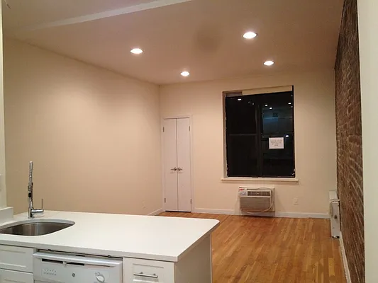 Rented by Sky Management | media 52