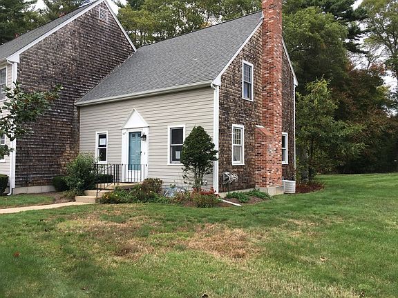 4th image of 585 Twin Lakes Dr Unit 585