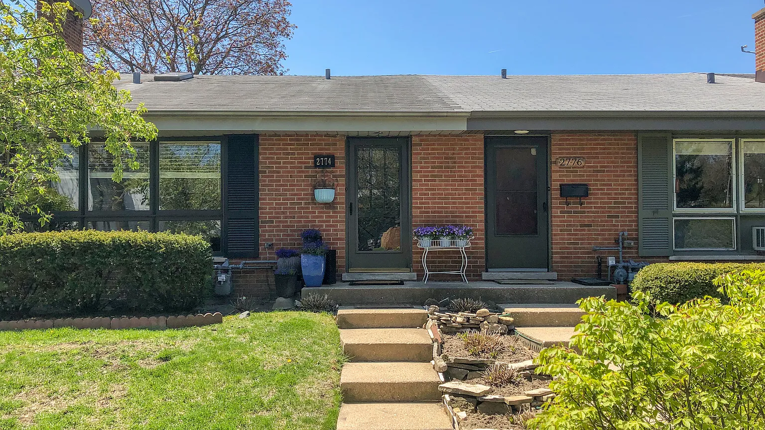 2774 Crawford Ave photo 1