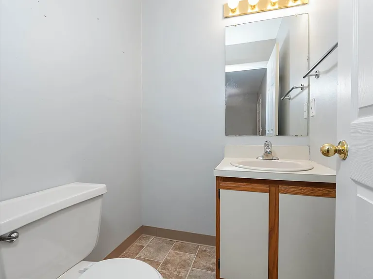 8 Foxtail Ct — Photo 17