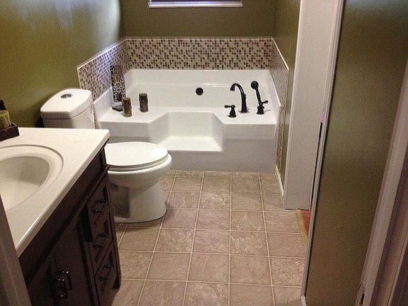 Upstairs bathroom 