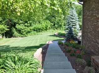 2372 Forest Hills Blvd, Greenwood, IN