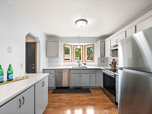 5th image of 13796 Xenwood Ave