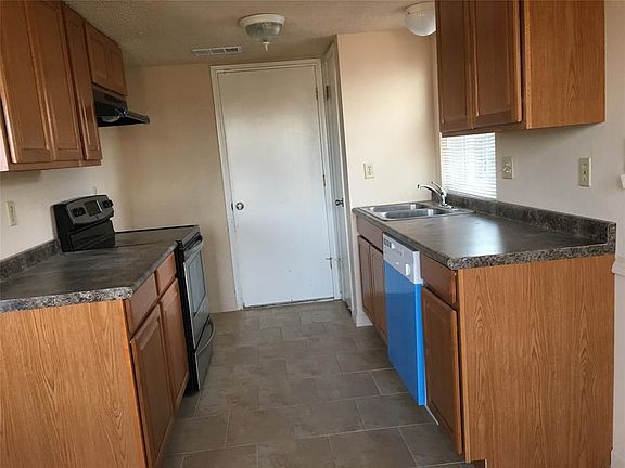 3rd image of 11719 Flushing Meadows Dr