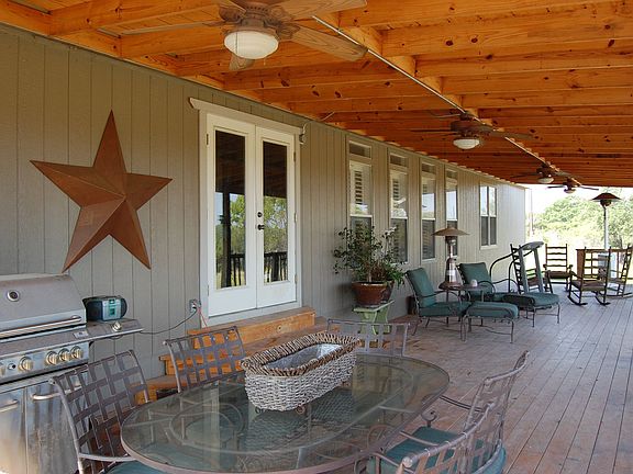 HUGE BACK PORCH