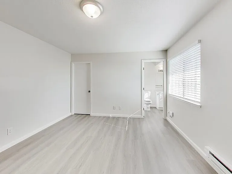 16424 Foothill Boulevard — Photo 16