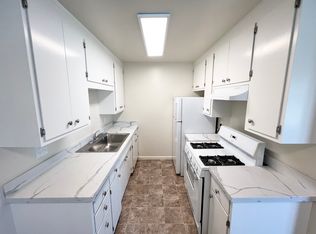 633 Stewart St #4, Manteca, CA 95336