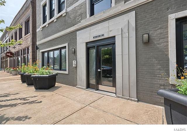 1st image of 4440 Olive St APT 300