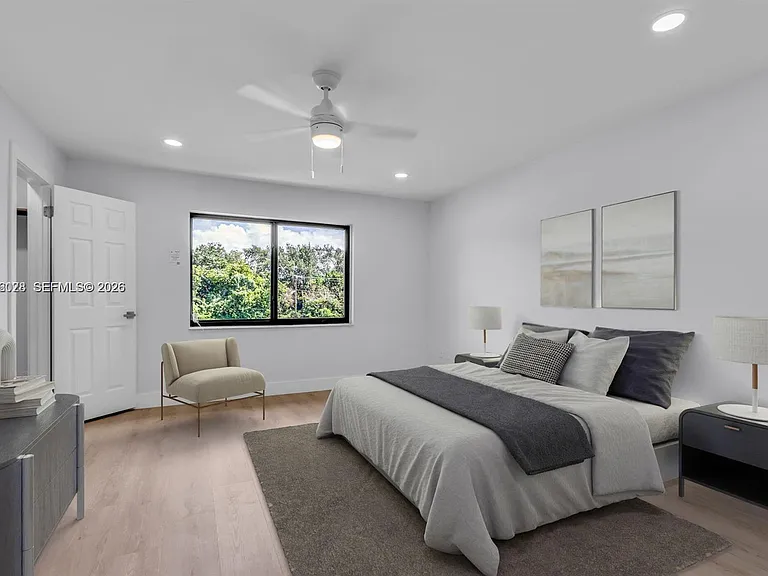 8535 Casa Del Lago #F — Photo 11