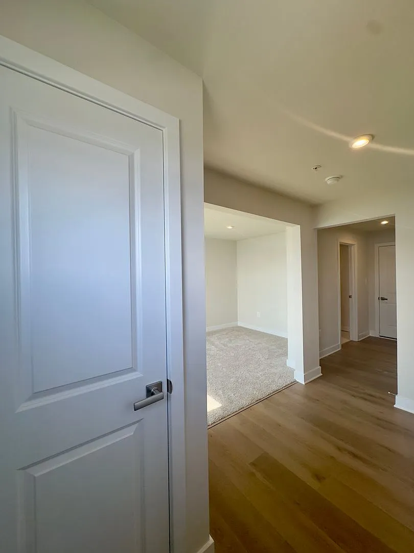 Brand-New 3BD/4BA Townhome Fronting Baltimore Inner Harbor! — Photo 3
