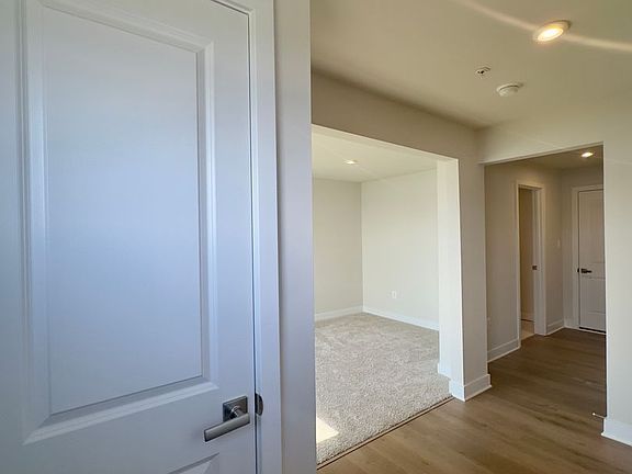 3rd image of 2270 Waterfront Way
