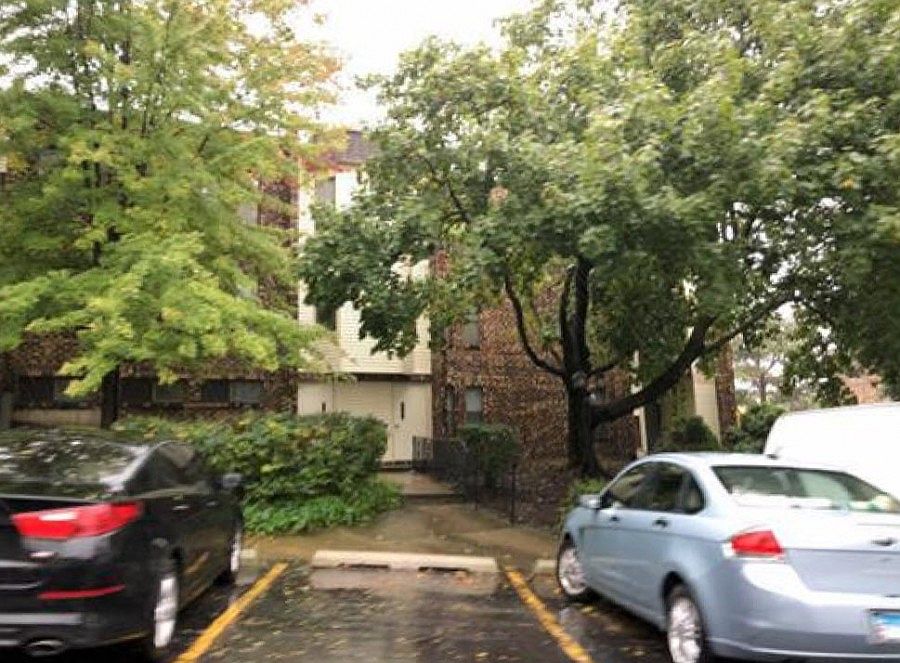 1st image of 2263 Country Club Dr APT 11
