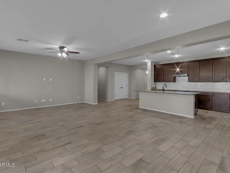 22841 S 225th Pl — Photo 4