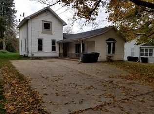 314 N Jefferson St, Whitewater, WI 53190