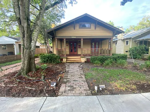 1504 Mount Vernon St Photo 1
