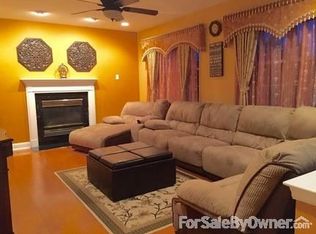 54 Village Rd, Kendall Park, NJ 08824