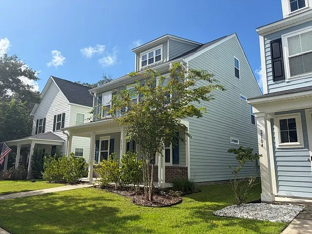 4 bed, 2429 sqft, $2,875 — Photo 3
