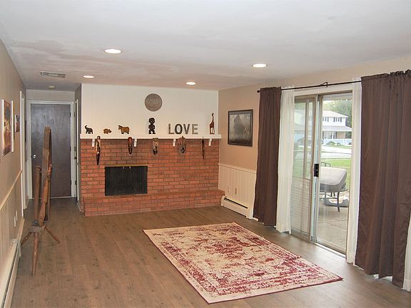 5th image of 4032 Stanton Dr