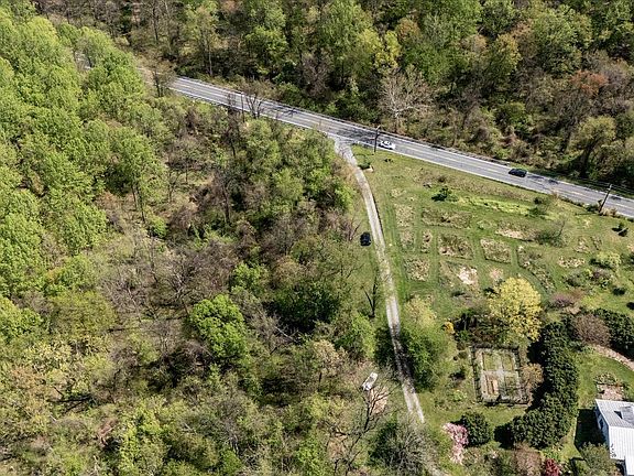 4th image of Araby Church Rd
