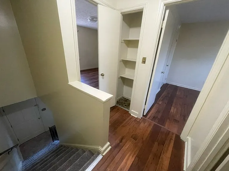 605 Holbrook Ave — Photo 9
