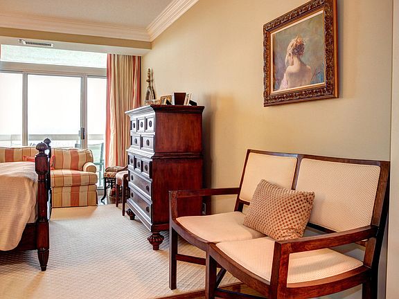 3rd image of 5610 Wisconsin Ave APT 1201