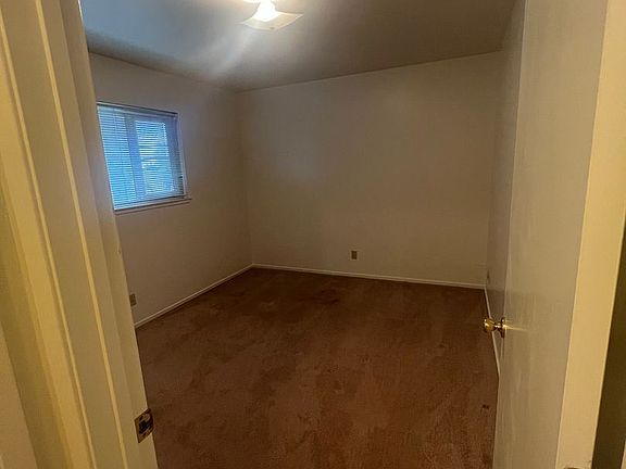 3rd image of 1101 Shirley Dr