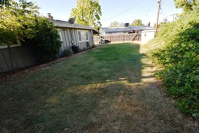 1141 Avon Way — Photo 12