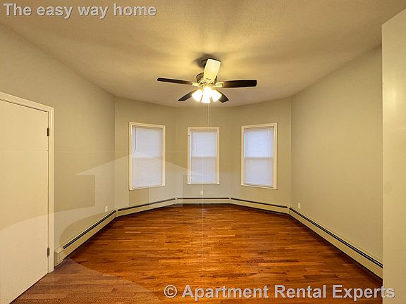 3rd image of 11 Pearl Street Pl #3