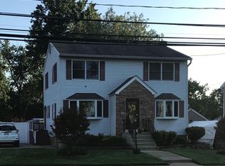 306 S Fellowship Rd, Maple Shade, NJ 08052