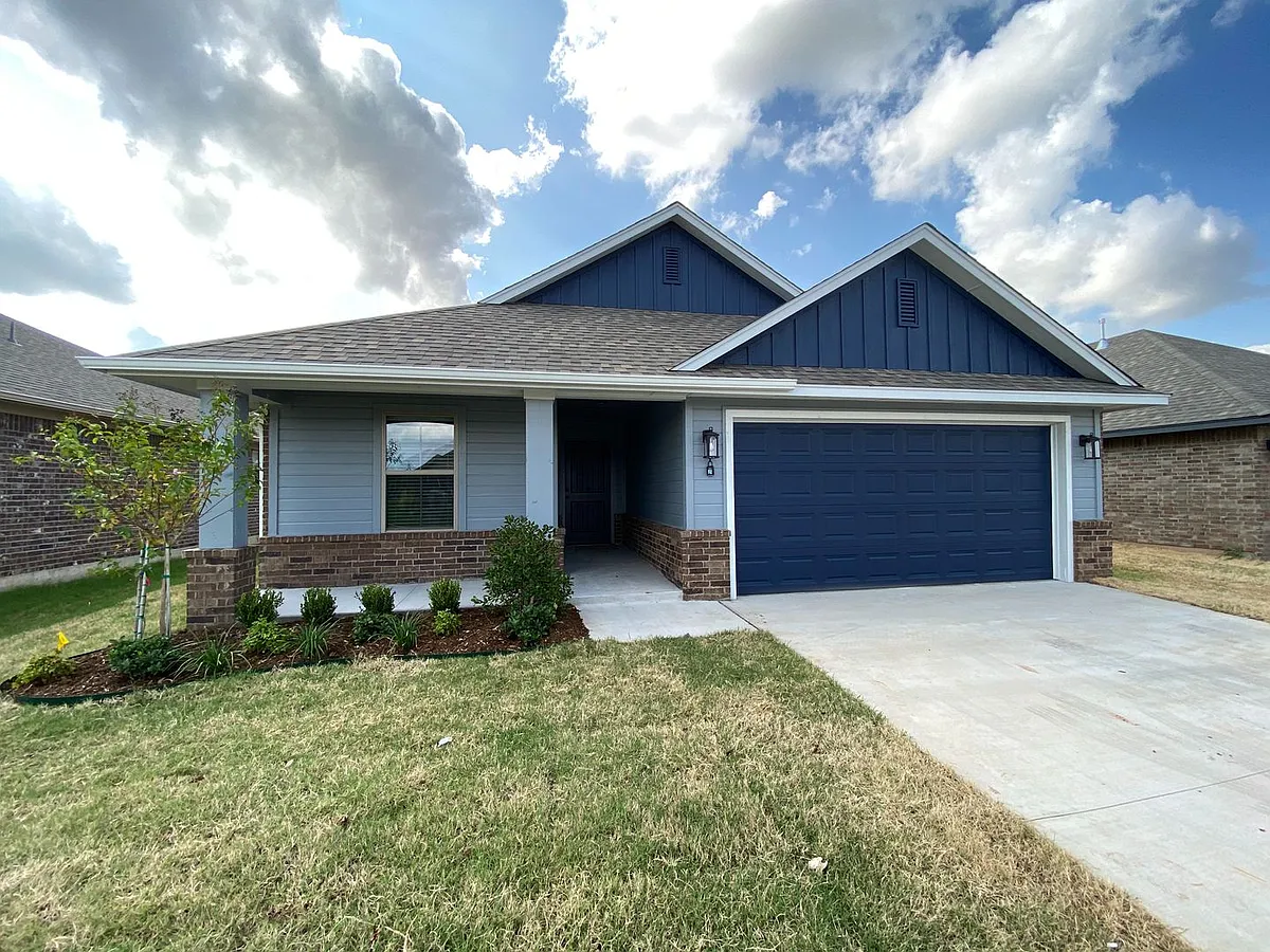 Building Photo - 12817 Double V Dr