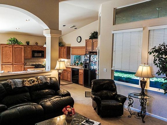 5th image of 2855 S Cantamar Ct