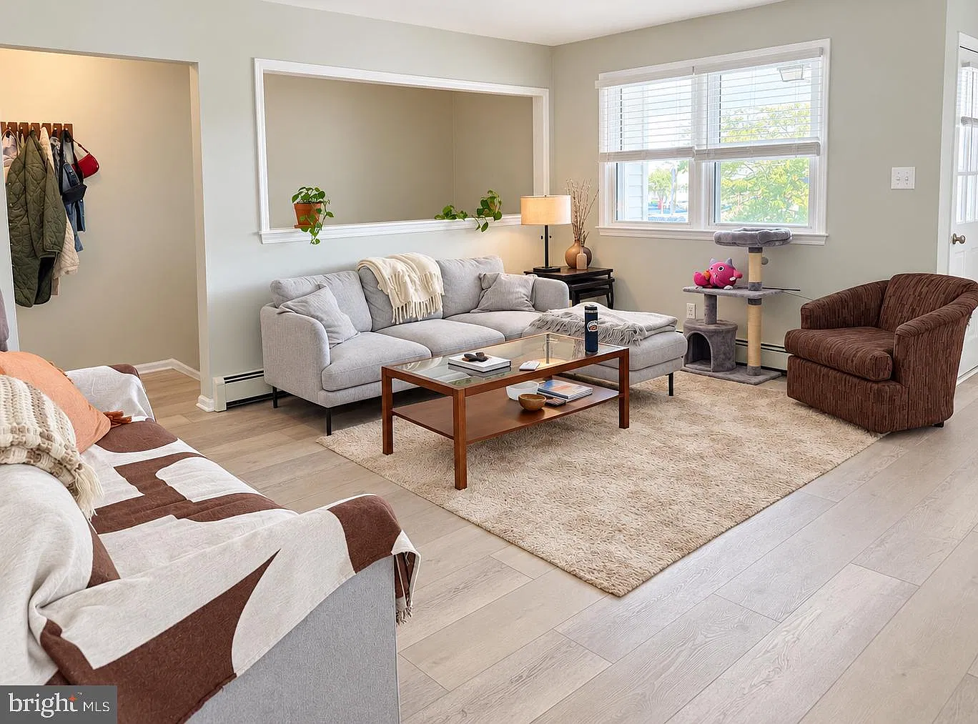 3 bed, 2.0 bath, 3224 sqft, $2,850 — Photo 3