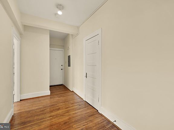 3rd image of 1457 Park Rd NW APT 402