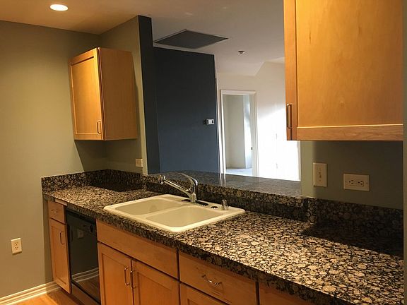 3rd image of 300 W 11th Ave Unit 7B