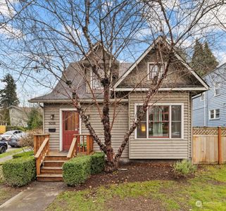 5018 Green Lake Way N, Seattle, WA, 98103