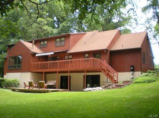 1940 Sycamore Rd, Bethlehem, PA 18015