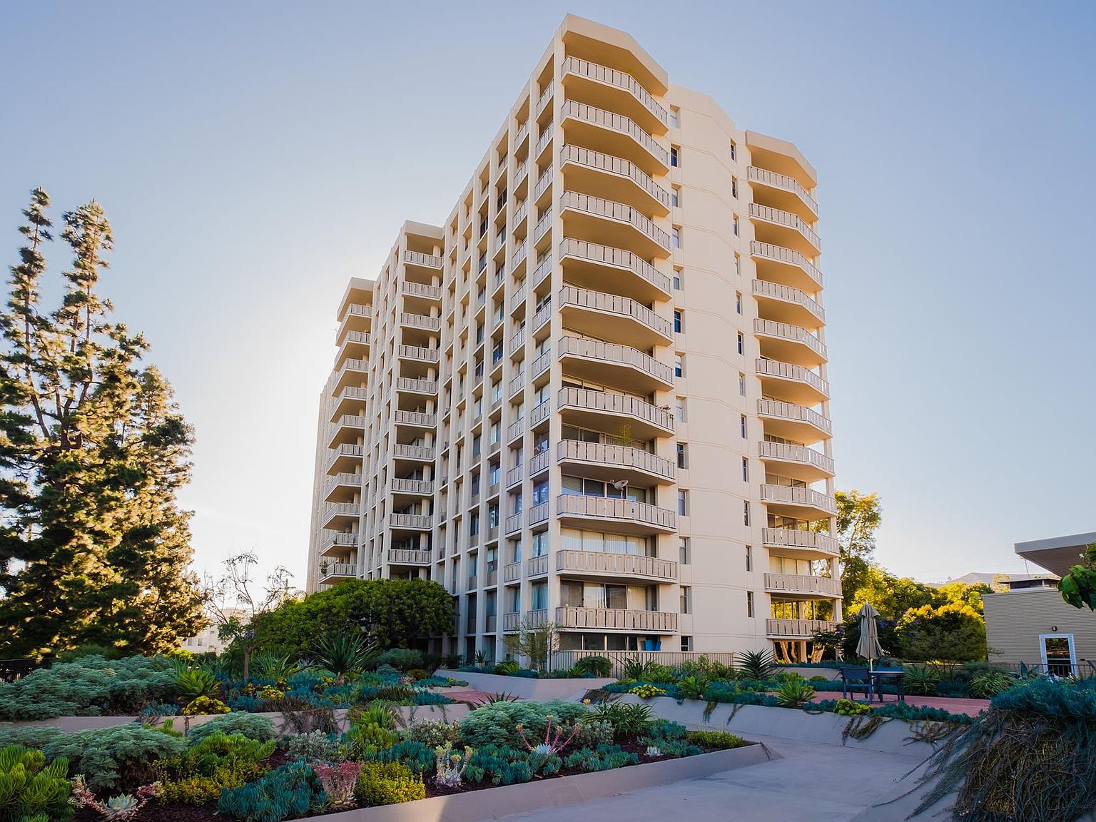 4455 Los Feliz Blvd APT 401, Los Angeles, CA 90027 Zillow