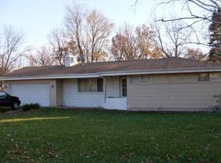 713 138th St E, Burnsville, MN 55337
