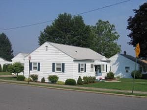 2nd image of 530 Grandview Pl #S